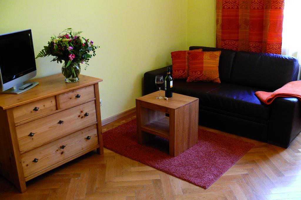 Villa Am Park Erfurt Ruang foto